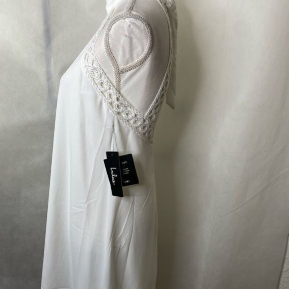 Lulu’s ladies high neck sleeveless backless mini dress white new with tags small - Picture 4 of 10